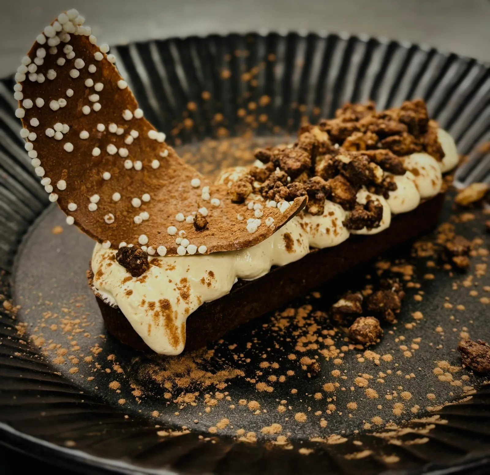 Dessert met crumble en room